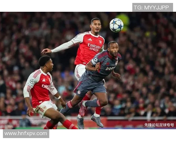 欧冠激战：皇马与阿森纳战成平局补时进球引发全场狂欢